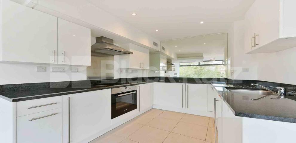 			1 Bedroom, 1 bath, 1 reception Apartment			 Parliament View, Lambeth Bridge, Waterloo